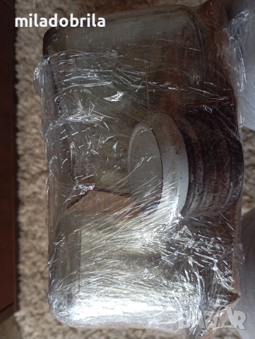 Стъклени буркани, различни с винтови капачки , снимка 11 - Буркани, бутилки и капачки - 53343023