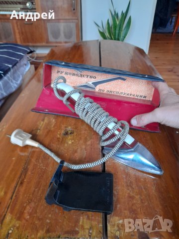 Стара ютия Малиш,Мальiш, снимка 3 - Антикварни и старинни предмети - 39445642