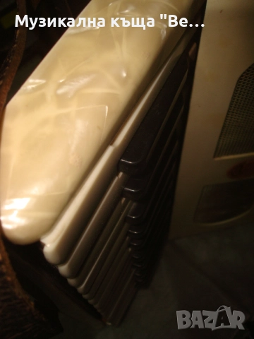 Акордеон Велтмайстер 24 баса, снимка 4 - Акордеони - 52877382