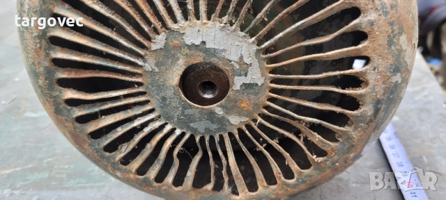 електромотор трифазен 4 kW 1500 оборота, снимка 2 - Други инструменти - 51542745