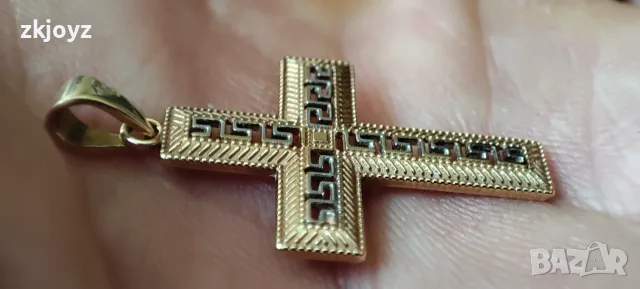 ЗЛАТНА ВИСУЛКА КРЪСТ ВЕРСАЧЕ 14 КАРАТА ПРОБА 585