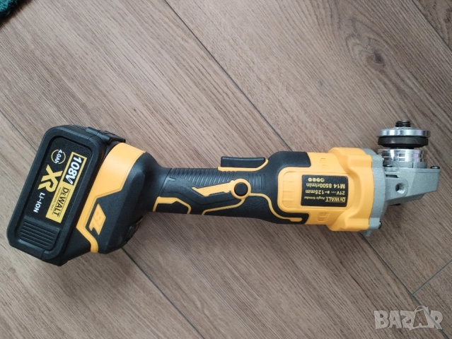 Безчеткови акумулаторни машини 4 в 1 винтоверт гайковерт ъглошлайф перфоратор с четири батерии ., снимка 16 - Други инструменти - 51357395