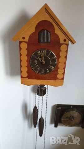 Маяк стенен часовник с кукувица кукувичка 80те, снимка 1 - Антикварни и старинни предмети - 44261158