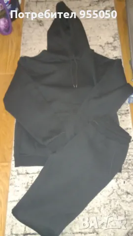 Дамски изчистен екип