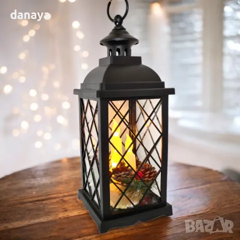 5352 Голям декоративен Led фенер лампа с реалистични свещи и шишарки, 36 см, снимка 4 - Декорация за дома - 47604522