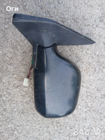 Ляво огледало за Тойота Ярис Версо 99-05г., снимка 2 - Части - 54218443