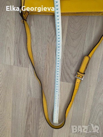 Оригинална дамска чанта на марката Etienne Aigner, снимка 10 - Чанти - 51945374