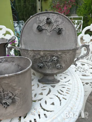 Лот железни барокови кашпи стара ръчна изработка , снимка 3 - Декорация за дома - 47749943