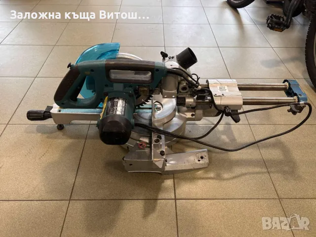 Настолен циркуляр MAKITA LS0815FL, снимка 7 - Циркуляри - 49169641