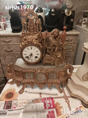 старинен към един немски часовник работещ