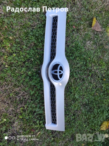 Предна решетка Toyota corolla verso, снимка 2 - Части - 52510243