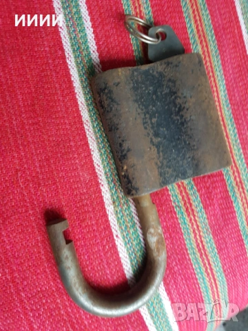 Масивен стоманен катинар, снимка 2 - Антикварни и старинни предмети - 53944378