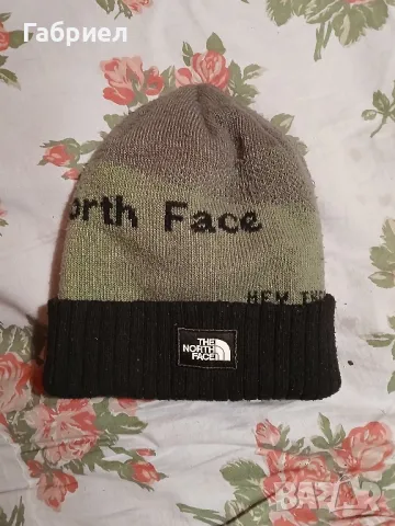 Зимна шапка The North Fase. , снимка 2 - Шапки - 47931286