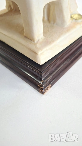 Фигура на влюбена двойка под чадър - L'Arte nel Mondo, Италия
, снимка 8 - Статуетки - 53965445