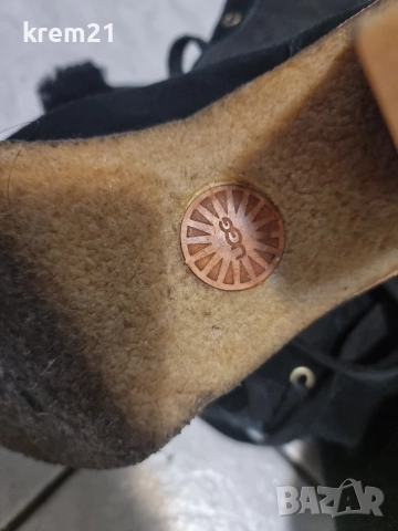 UGG дамски боти на ток номер 40, снимка 3 - Дамски боти - 52971827