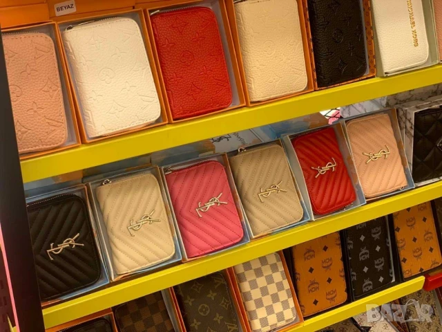 портмонета в кутия karl lagerfeld ysl saint laurent guess prada pinko MCM chanel , снимка 2 - Портфейли, портмонета - 50999464