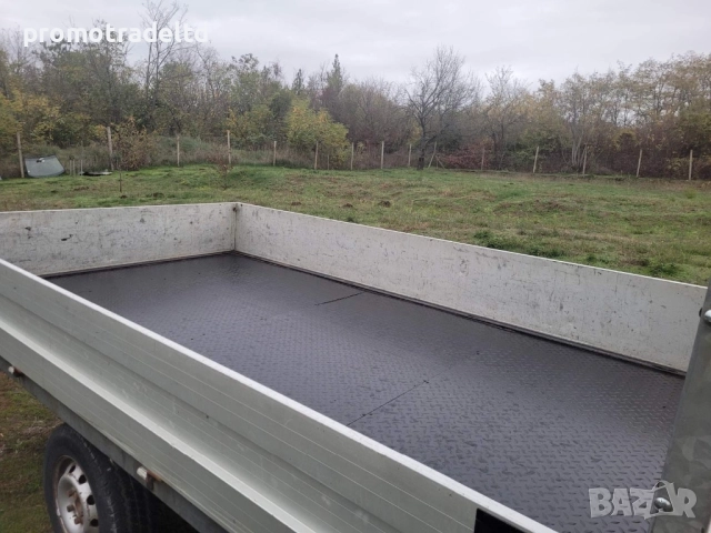 Бордово камион бус Ивеко Дейли под наем Iveco Daily бордови, снимка 3 - Rent a car - 52327282