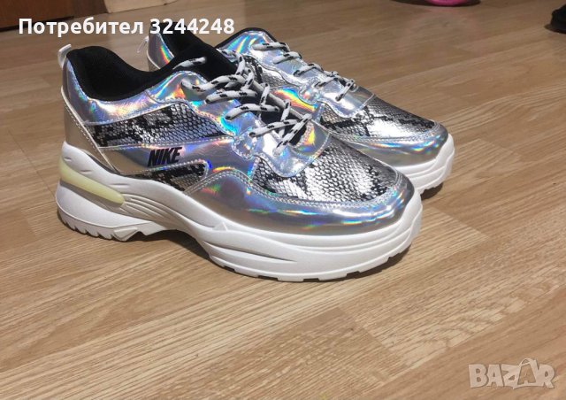 Дамски маратонки nike, снимка 4 - Маратонки - 39483403