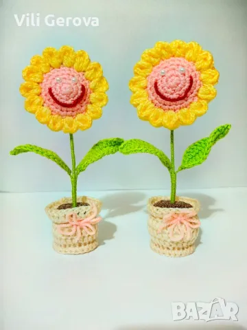 Ръчно плетени цветя, снимка 10 - Изкуствени цветя - 40959502