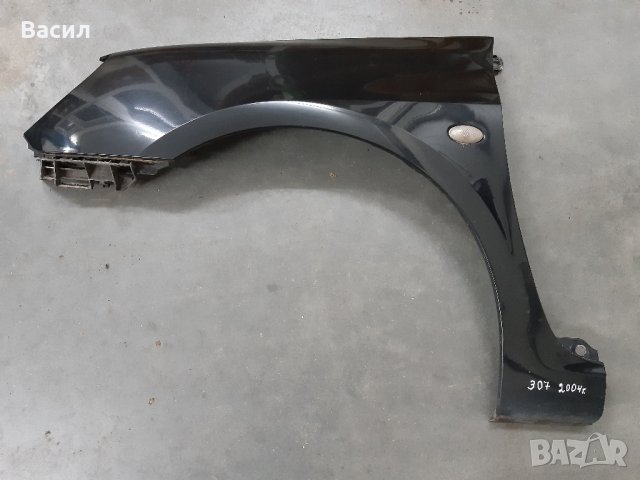 Преден ляв калник ЧЕРЕН  Peugeot 307 SW ЧЕРНО 1.6 HDI 1.6hdi Пежо 307 СВ Комби ЧЕРНО 1.6 ХДИ 1.6хди 