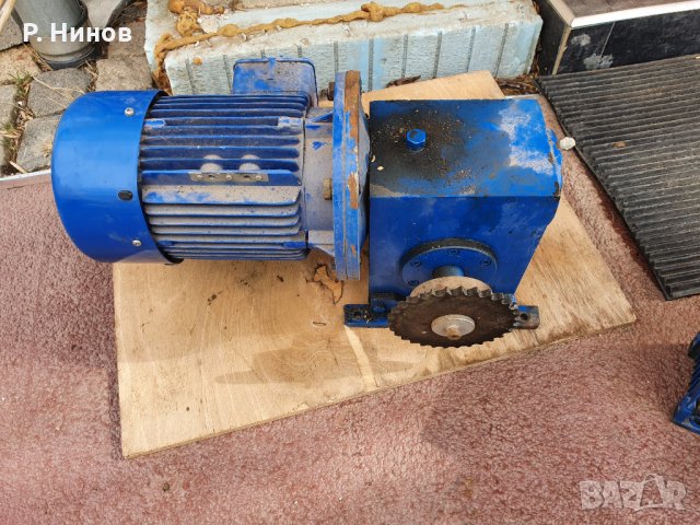 Монофазен ел.двигател с редуктор 35 оборота   1.5 кW, снимка 5 - Електродвигатели - 31914364