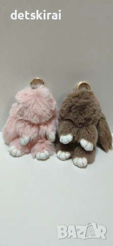 Меко пухкаво зайче ключодържател