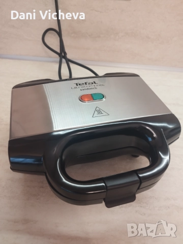 Сандвич тостер Tefal SM155233, 700 W, Черен/Сребрист