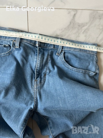 Оригинални дамски дънки Levi’s еластични, снимка 6 - Дънки - 54281749