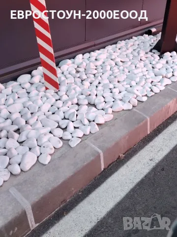 Бели декоративни камъчета , снимка 1