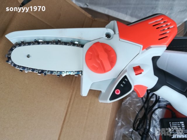 МИНИ РЕЗАчКА С 2 БАТЕРИИ И ЗАРЯДНО 1710211847, снимка 8 - Други инструменти - 34495583