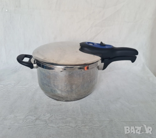 Тенджера под налягане Silit е добре позната скъпа висококачествена немска марка