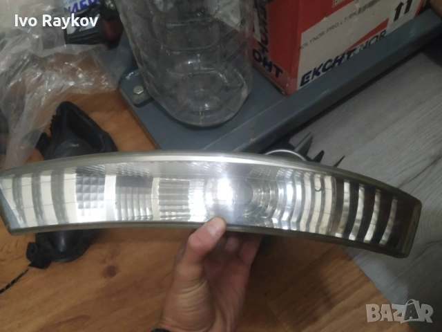 Десен , мигач за Renault Trafic II ,  NISSAN PRIMASTAR , Opel Vivaro, снимка 2 - Части - 53063451