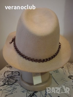 Мъжка филцова шапка с периферия Бежова, снимка 2 - Шапки - 39562507