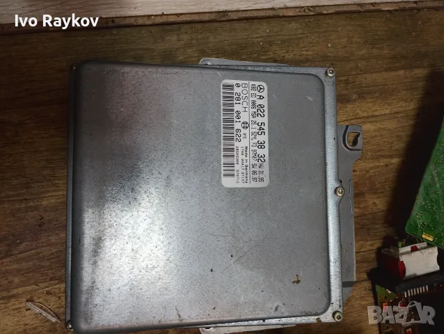  Компютър ECU Mercedes C250 W202 1997г. A0225453832 , 0281001622