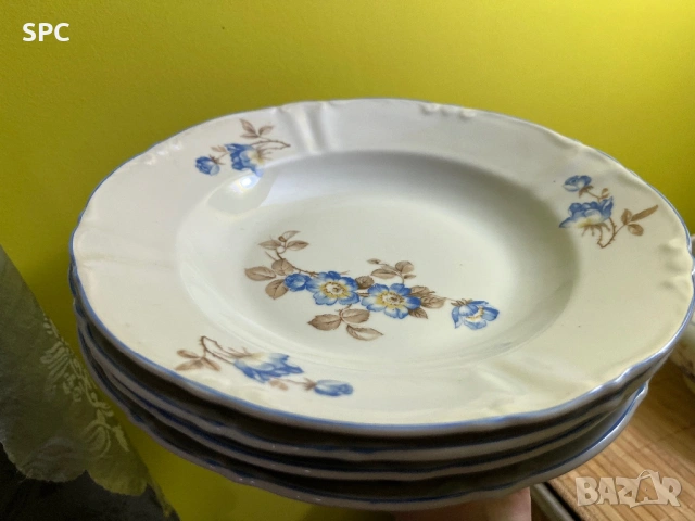 Порцеланов сервиз, снимка 16 - Сервизи - 54307449