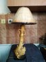 стара настолна лампа