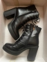 Боти , снимка 1
