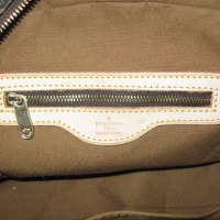 Louis Vuitton оригинална дамска чанта, снимка 4 - Чанти - 44726754