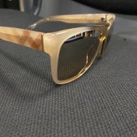 Слънчеви очила Burberry, снимка 5 - Слънчеви и диоптрични очила - 29374319