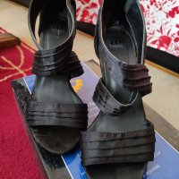 Сандали на ток, снимка 2 - Дамски обувки на ток - 37555725