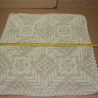 Плетена покривка, снимка 2 - Покривки за маси - 42553986