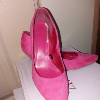 Обувки HM на ток, снимка 1 - Дамски обувки на ток - 38496736