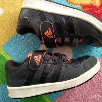 Маратонки Adidas 29 номер, снимка 4 - Детски маратонки - 32073048