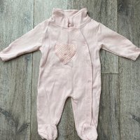 Комплект за новородено от 7 части в нежно розово, цена 20лв, снимка 6 - Комплекти за бебе - 42693487
