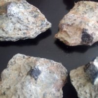 Гранат алмандин , снимка 2 - Колекции - 30714767