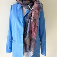 Сако в наситен син цвят и шал подарък към него , снимка 2 - Сака - 42576972