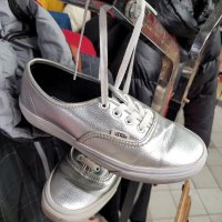 Промо!! Vans Metallic silver sneakers US 7, снимка 3 - Кецове - 35477092