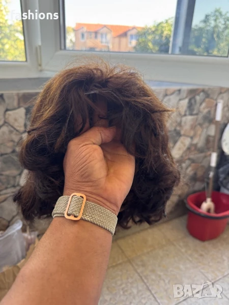 Къса чуплива перука , снимка 1