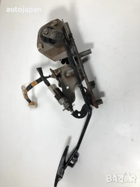 Педал газ потенциометър Mazda 626 2.0DITD 90кс 1999г 1983007100, снимка 1