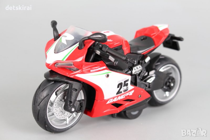 Мотор - метален със звук и светлина, снимка 1